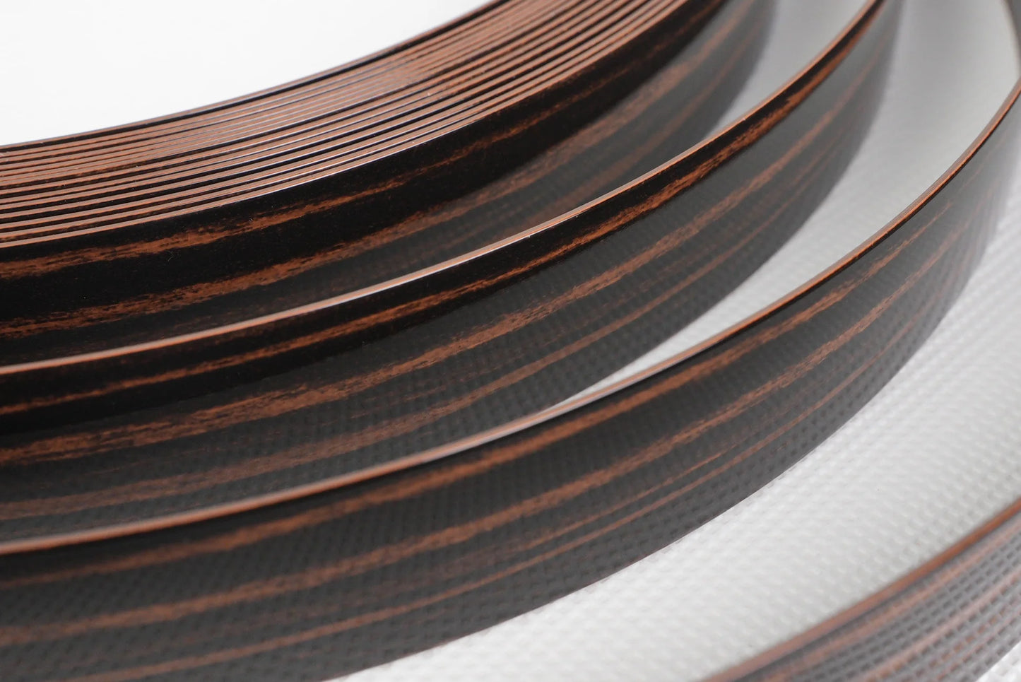 ALVIC - Guyana HIGH GLOSS - Perfect Match