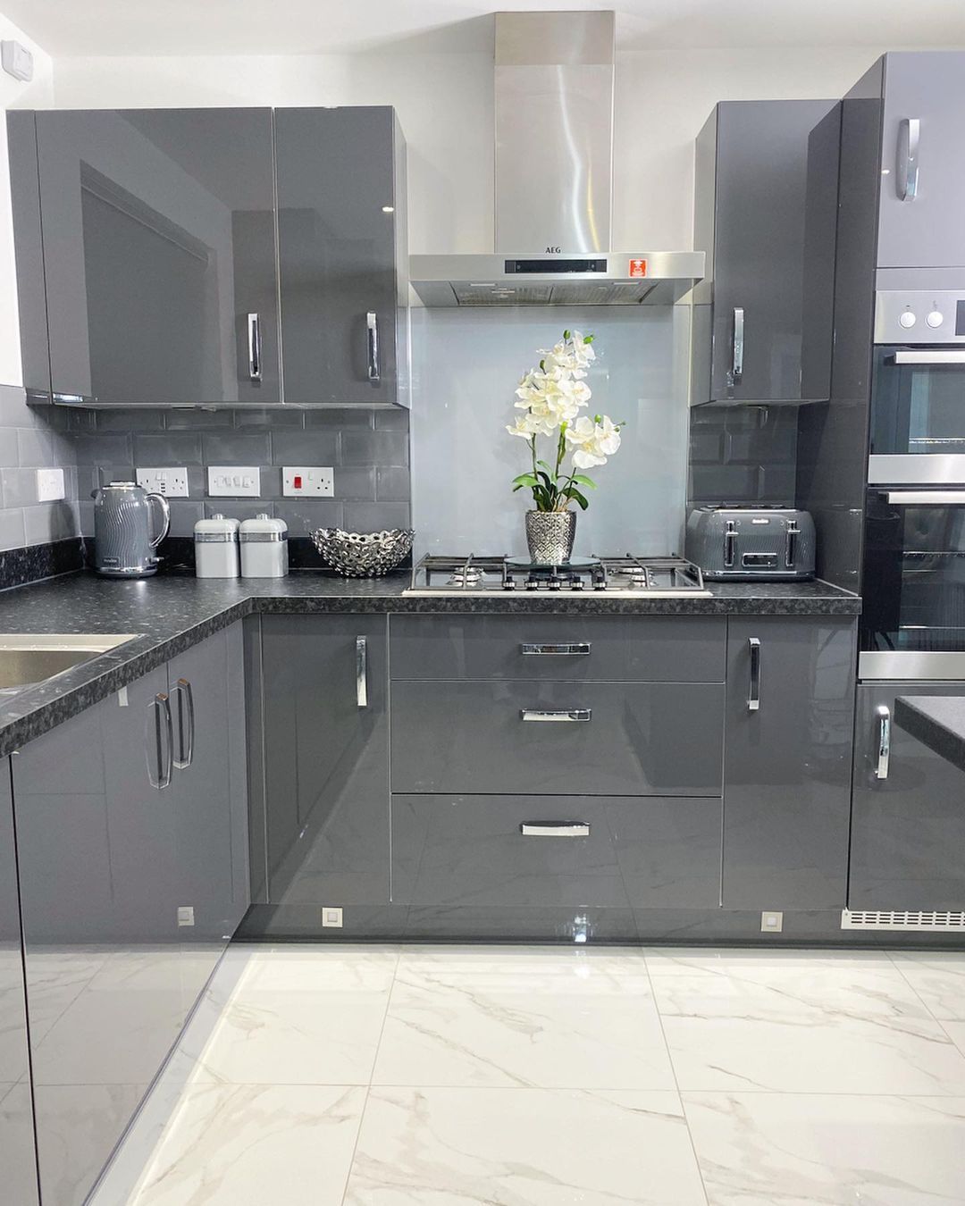 Laminate Panel ULTRAPAN - Dark Grey Metallic Ultra-X